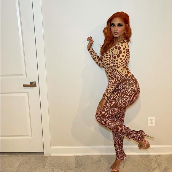 Brokenland.co on Instagram two piece set limited edition - Picture 6 of 6